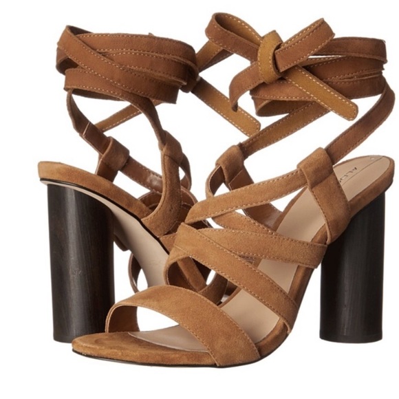 ALDO wrap around heels 🎨 - Picture 5 of 5